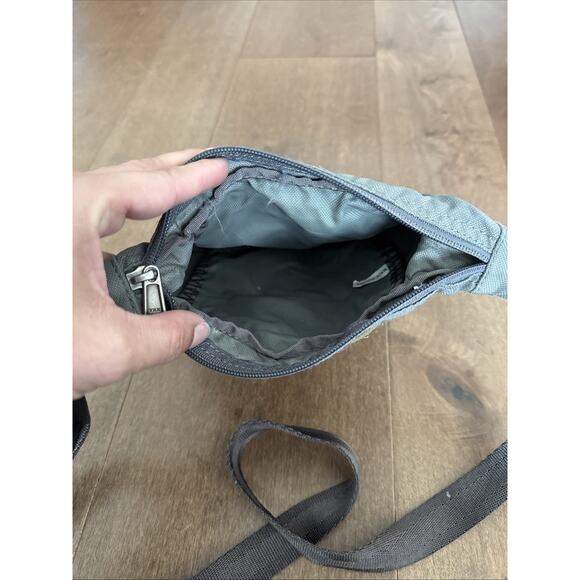 OVERLAND Equipment Crossbody Travel Bag – Small Organizer Purse, Hiking - Picture 3 of 4